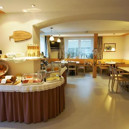 Guest house Zum Lowen 2*